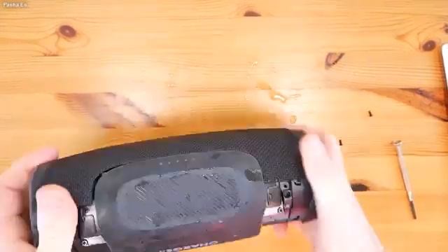 JBL Charge 4 VS Pasha Es - динамик из телевизора за 179 евро смотреть онлайн