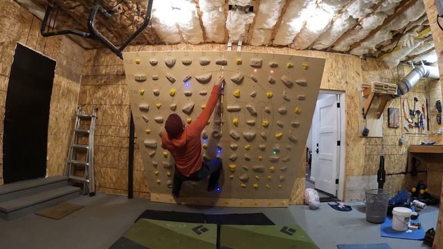 Mini Moonboard 2020 Benchmarks: Jukka Sarasti (V4) смотреть онлайн