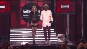 Мадонна на 2013 Billboard Awards