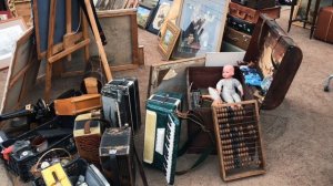 Блошиный рынок в Питере. Удельный рынок.