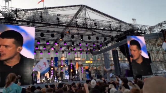 день ВДВ на Дворцовой, хор Турецкого, Севастопольский вальс смотреть онлайн