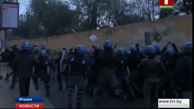 В Италии на улицы выведены тысячи полицейских смотреть онлайн