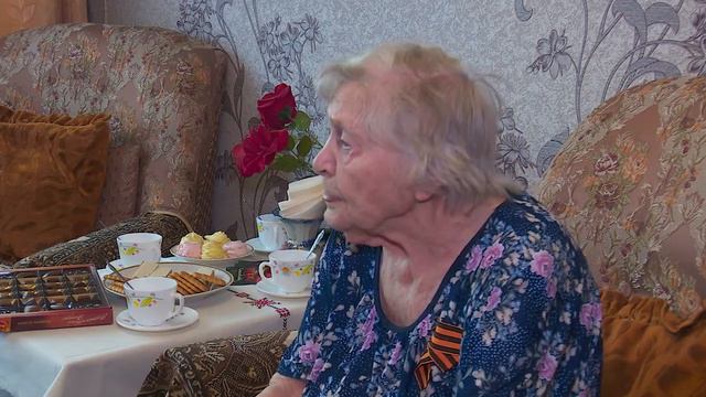 Женщина на передовой смотреть онлайн