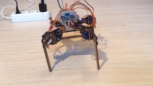 робототехника, шагающий робот.