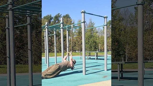 Мощное упражнение тренировки бицепса