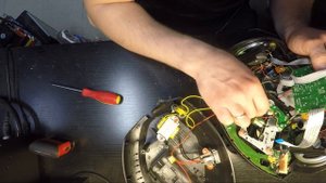 Ремонт магнитофона hyundai после удара