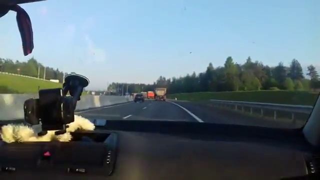 Как правильно держать дистанцию от автомобиля смотреть онлайн