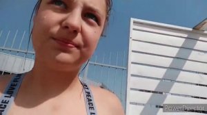 Мы с подругой в аквапарке;)