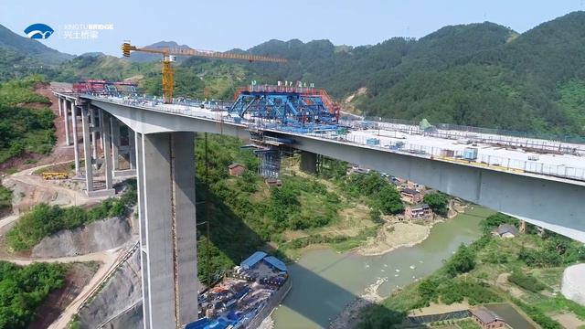 Zaoduhe River Bridge of Chongqing-Guizhou Expressway смотреть онлайн