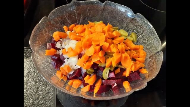 ВИНЕГРЕТ КЛАССИЧЕСКИЙ ОТ КАТЮШИ! ОБАЛДЕННО ПРОСТО И ВКУСНО! смотреть онлайн