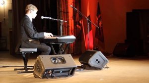 Концерт Олега Аккуратова в Арамили. Немного французского