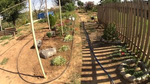 Делаем с мужем новую клумбу//Устанавливаем бордюр//garden from scratch