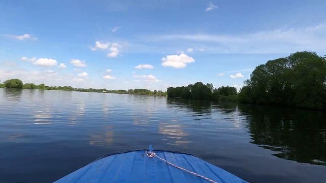 Прогулка на советской лодке. life смотреть онлайн