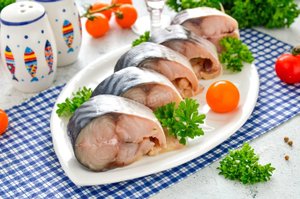КАК ПРИГОТОВИТЬ СКУМБРИЮ СУХОГО ПОСОЛА В ДОМАШНИХ УСЛОВИЯХ
