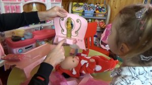 Беби Борн игрушечная кроватка для куклы распаковка игрушки Baby Born doll toy co