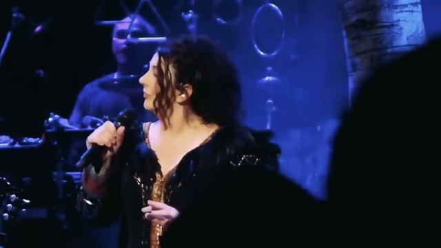 kate bush: cloudbusting (before the dawn: live at hammersmith apollo) 2014 // multicam edit