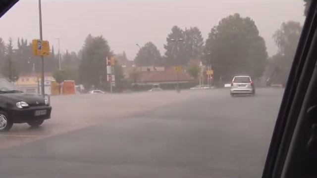 Sony HDR-CX130E Test mit Unwetter! смотреть онлайн