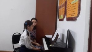 урок с ученицей 1го класса фортепиано