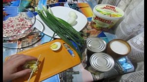 БЫСТРЫЙ И ЛЁГКИЙ КЛАССИЧЕСКИЙ САЛАТ ИЗ КРАБОВЫХ ПАЛОЧЕК!