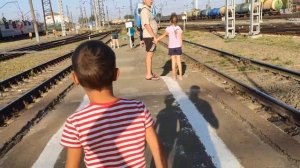 Поезд. Железная дорога. Путешествие в Москву.