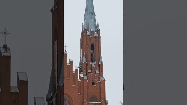 Колокольный звон, колокола Видзовского Костёл.  Беларусь. Браславские озера.
