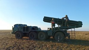 Реактивная система залпового огня _ Ураган.mp4