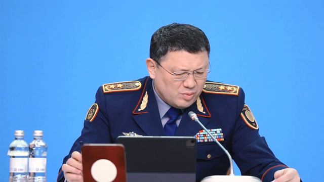 Ішкі істер министрі қалалық және аудандық полиция бөліністерінің басшыларымен кездесті смотреть онлайн