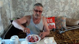 Клубника пошла - объедаюсь ! Клубничный десерт. Вкусняшка !