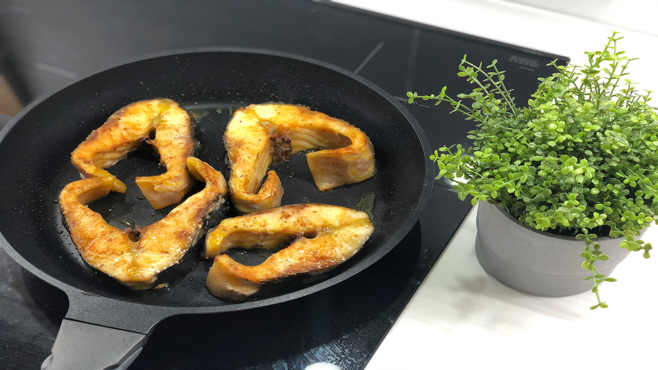 Готовим ВКУСНУЮ ОСЕТРИНУ?Стейки из осетра. Рыбные стейки.
