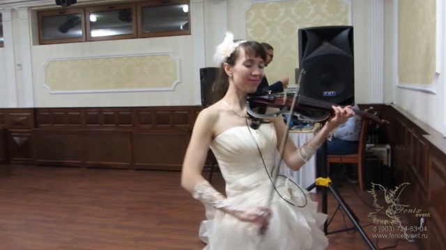 Заказать скрипичное шоу на корпоратив, свадьбу и новый год в Москве на велком зону