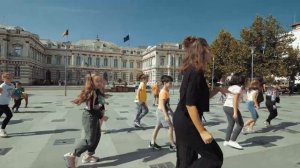 Flash Mob | Kids Dancing | Mark Ronson - Uptown Funk