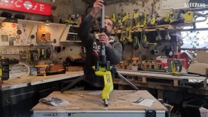 PROJECTEUR SUR TRÉPIED 18V ONE+™ R18TL-0 RYOBI® - L’avis de Mathieu