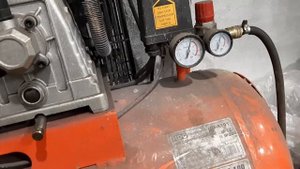 Компрессор hdc 101 после года использования.