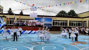 Танец "Куда уходит детство"...