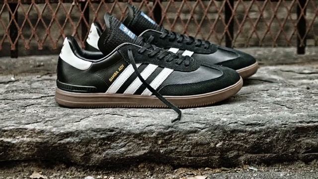THE CLASSIC ADIDAS SAMBA GETS A MAKEOVER FOR SKATEBOARDING / PEACE X9 смотреть онлайн