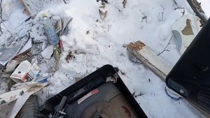 Поиск электроники на свалке.