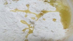 Белый хлеб с медом