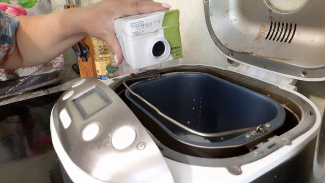 Купила свой любимый хлеб.Готовлю.тесто в хлебопечке.#хлеб#тестовхлебопечке.@tatyanasavinova5593 смотреть онлайн