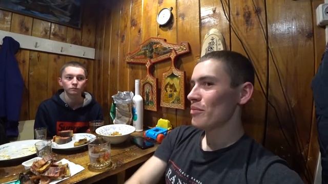 НОЧЕВКА С ДЕТЬМИ В -20 НА ЛЕСНОЙ ДАЧЕ ЗИМОЙ смотреть онлайн