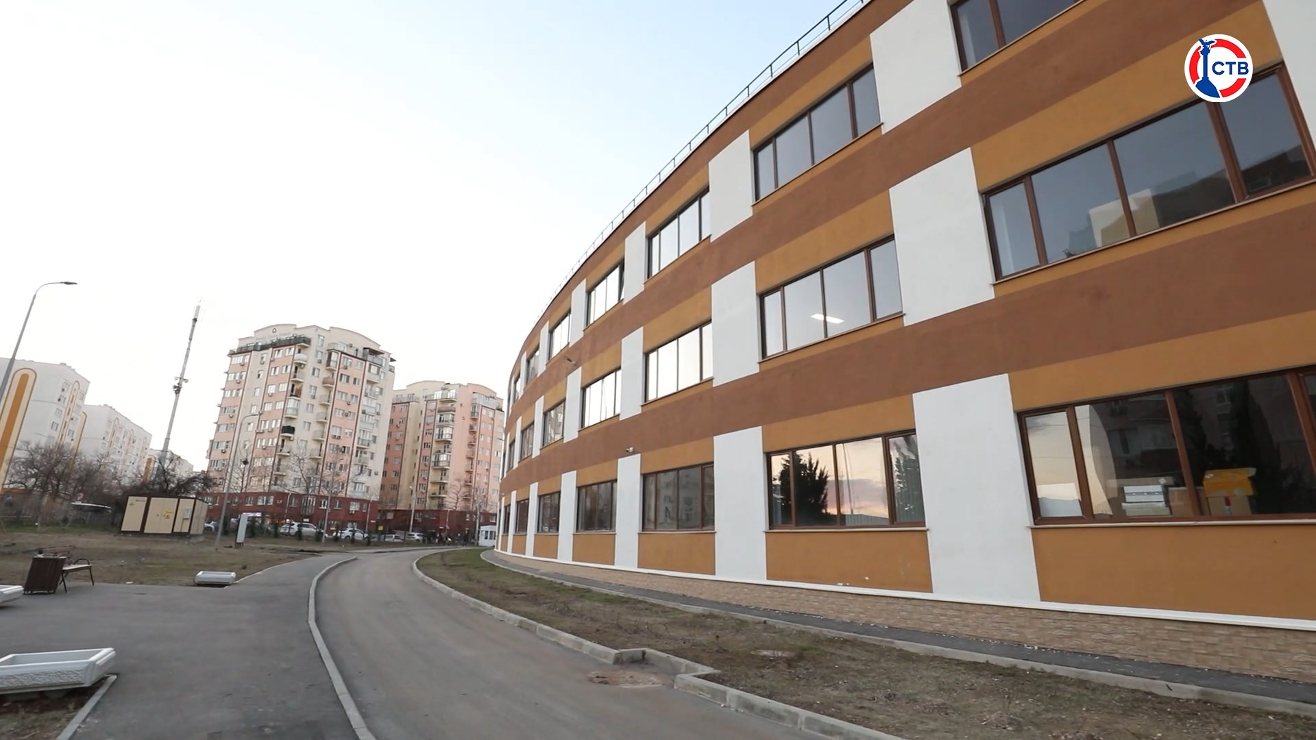 Школа 37 корпус 2. Школа 37 краснодар. Школа 37 корпус 2. Школа 52 краснодар. Школа 878 москва шипиловская.
