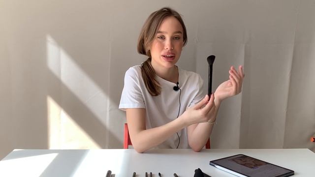 Базовый набор кистей для макияжа смотреть онлайн