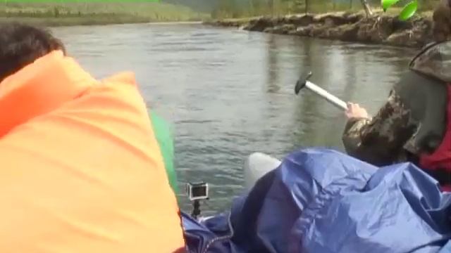 Волонтеры и сплавились по Соби, и очистили берега смотреть онлайн