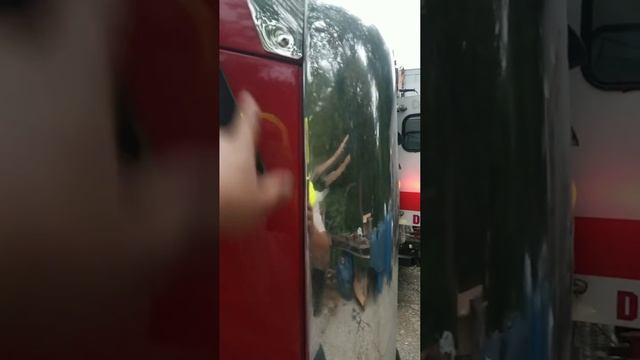 como poner espejos de volvo en un freightliner coronado no se ven mal cada espejo  $265 dólares