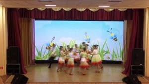 Народный детский хореографический ансамбль "Подсолнух" Чувашия г.Козловка РДК "Улахра" (На поляне)