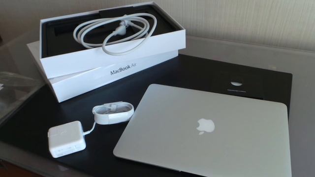 First Look: Apple MacBook Air 13-inch (Mid-2013) смотреть онлайн