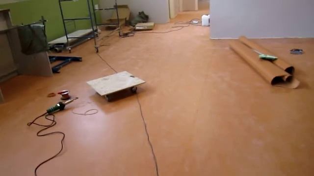 parketstep.ru Укладка коммерческого линолеума и ковровой плитки смотреть онлайн