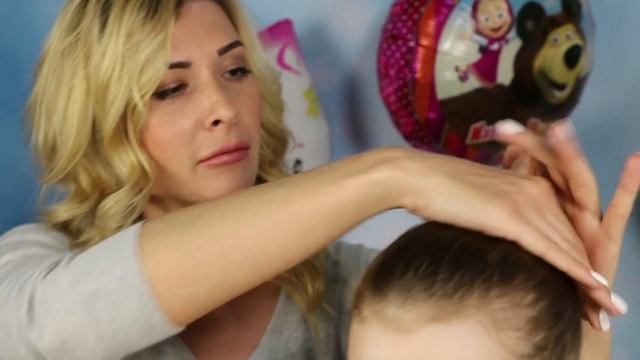 СЕКРЕТЫ КРАСОТЫ: БЕЗУМНАЯ ПРИЧЕСКА КОКА-КОЛА смотреть онлайн