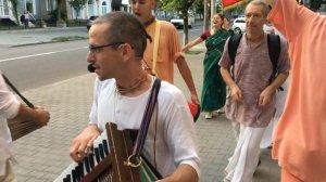 Весёлая песня Харе Кришна