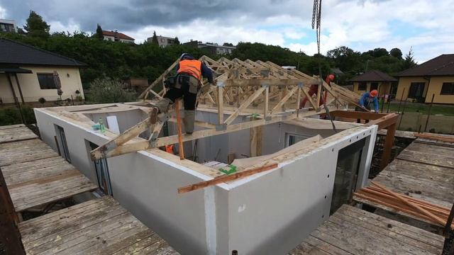 Haas Fertigbau stavba bungalovu MADERA - časosběr смотреть онлайн