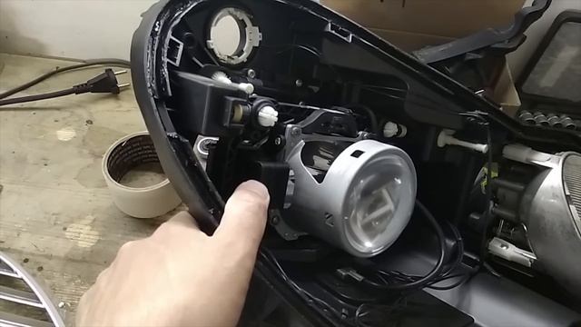 Как улучшить свет фар на Mercedes Benz E klasse W211 установка Bixenon Hella 3R смотреть онлайн